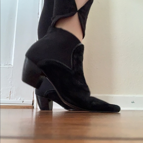 Pointed Toe Suede Leather Black Slip On Ankle Boots Size 7 - Picture 2 of 6